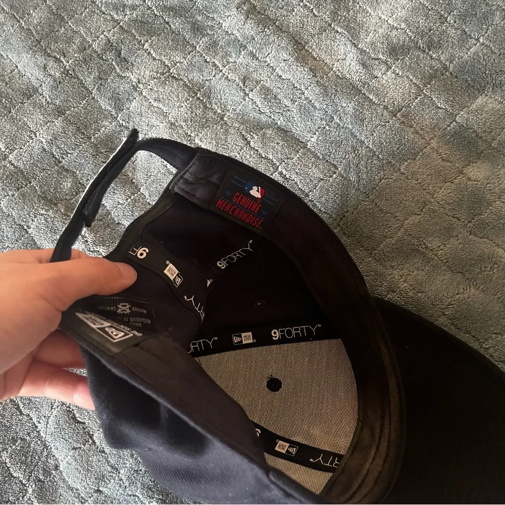 New‎ Era Black Cap with White NY Emblem Yankees cap - Picture 4 of 4